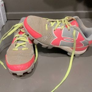 Under armour youth cleats *used